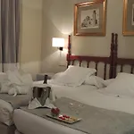 Hotel De 4*