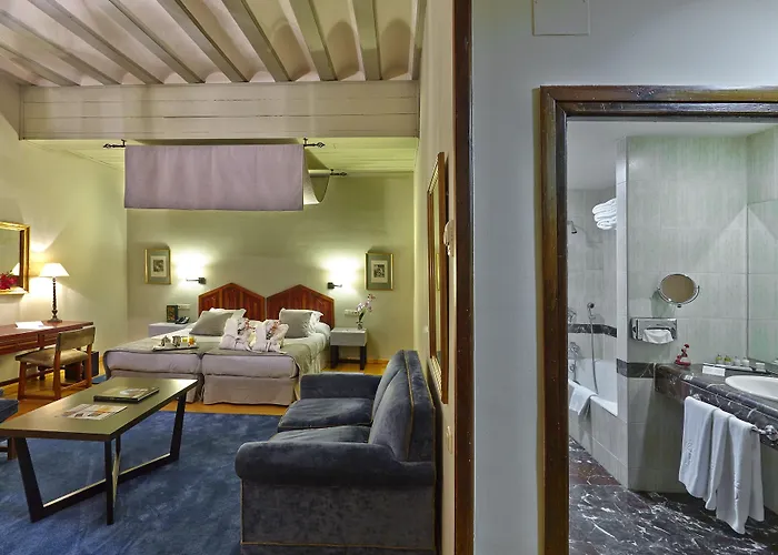 호텔 파라도르 데 자모라 4*