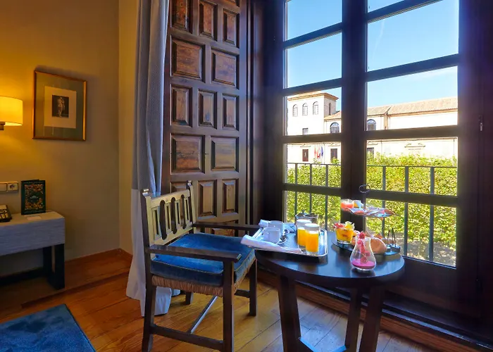 호텔 파라도르 데 자모라