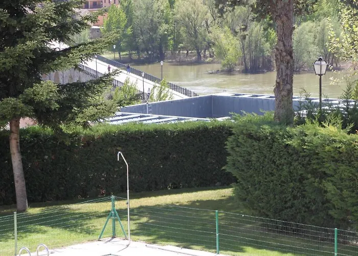 파라도르 데 자모라