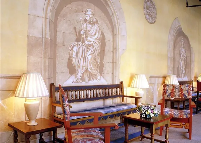 파라도르 데 자모라 4*